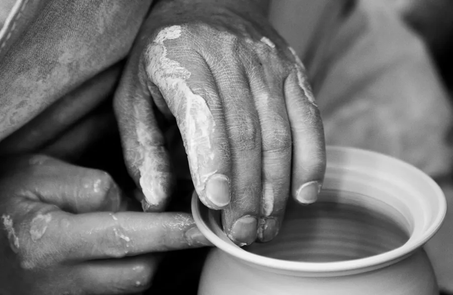 pleinsoleiltoursaegina pottery classes 2